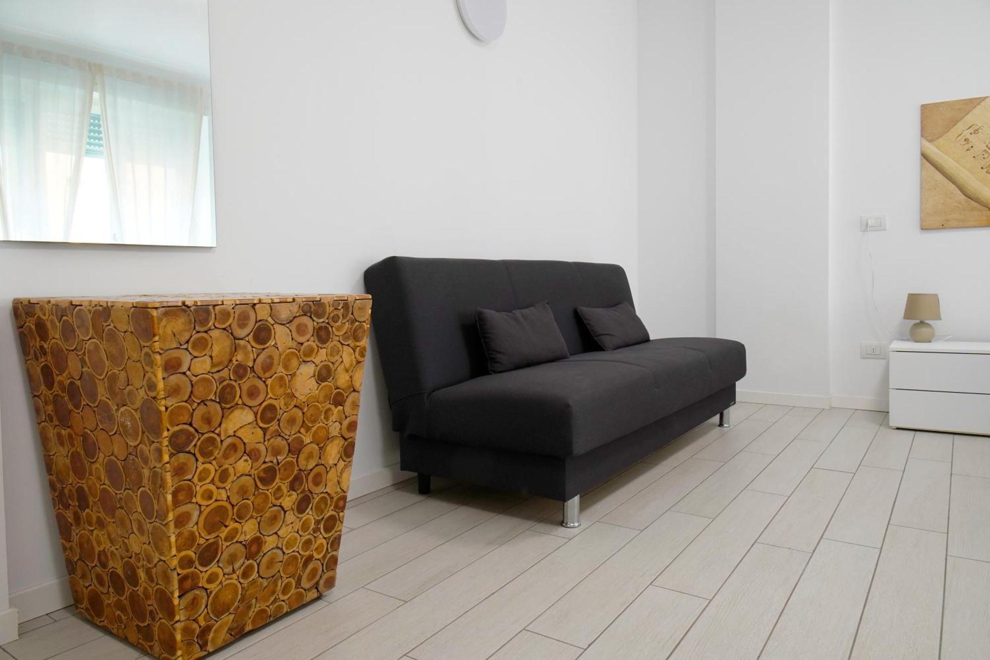 Casa Ideale Tim Appartmanti Moderni Vicina Al Centro Lecco Exterior foto